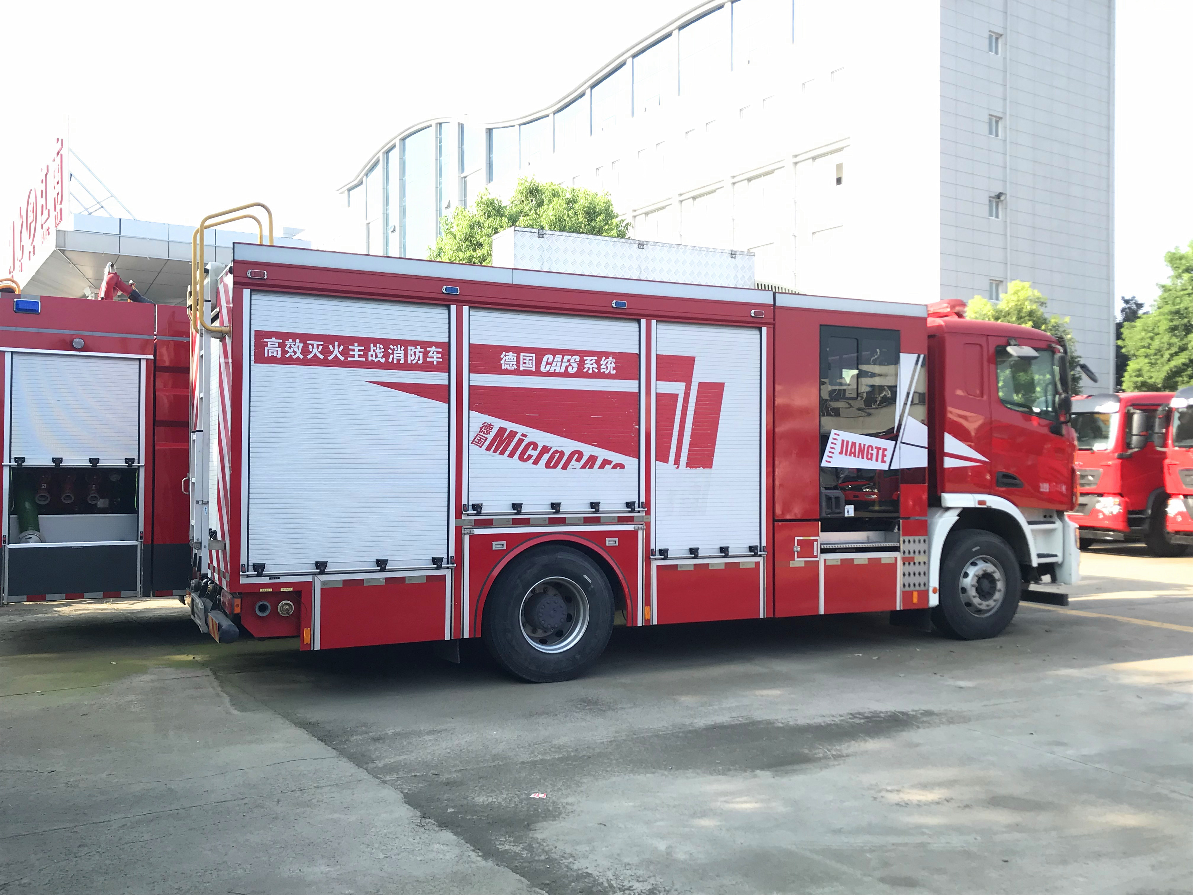 (li��n)���ؿ��๦������(zh��n)����܇